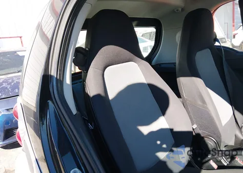 2013 Smart Fortwo Passion/Pure from USA, damaged, VIN WMEEJ3BA1DK664054